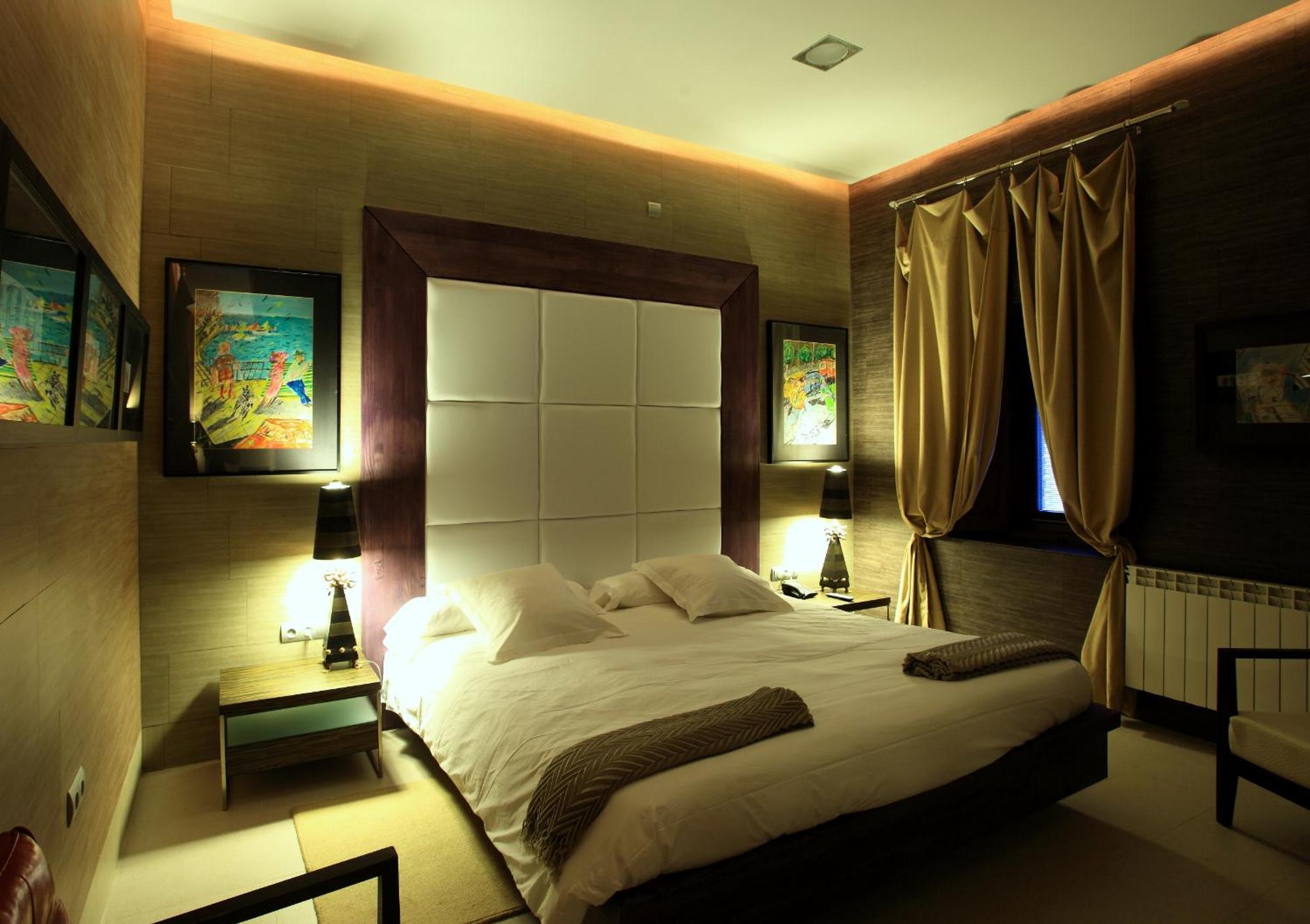 Hotel Boutique Palacio De La Serna Ballesteros De Calatrava Ruang foto